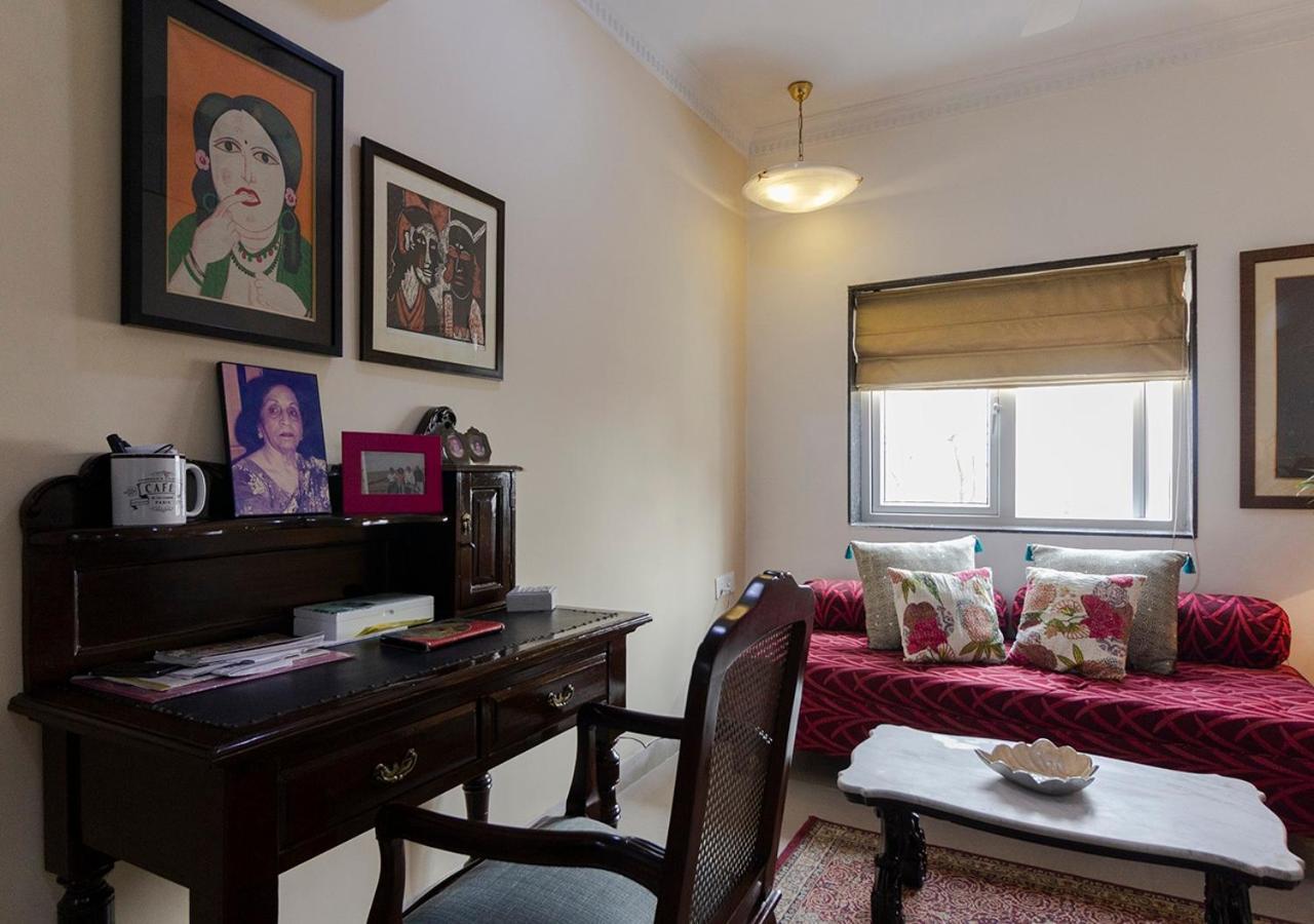 Neelam Bed & Breakfast Колката Екстериор снимка