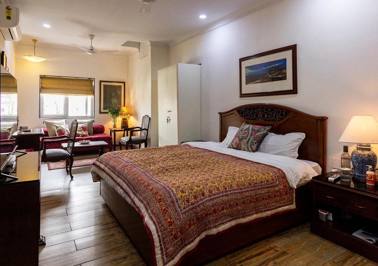 Neelam Bed & Breakfast Колката Екстериор снимка